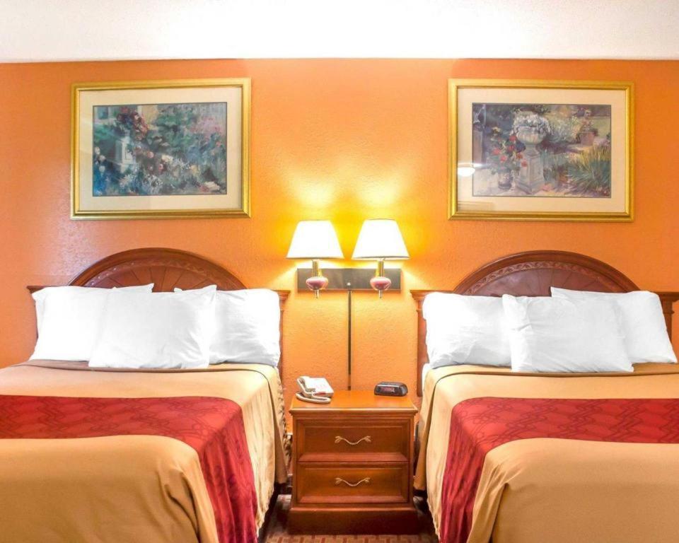 Econo Lodge Cuba I-86 Екстер'єр фото