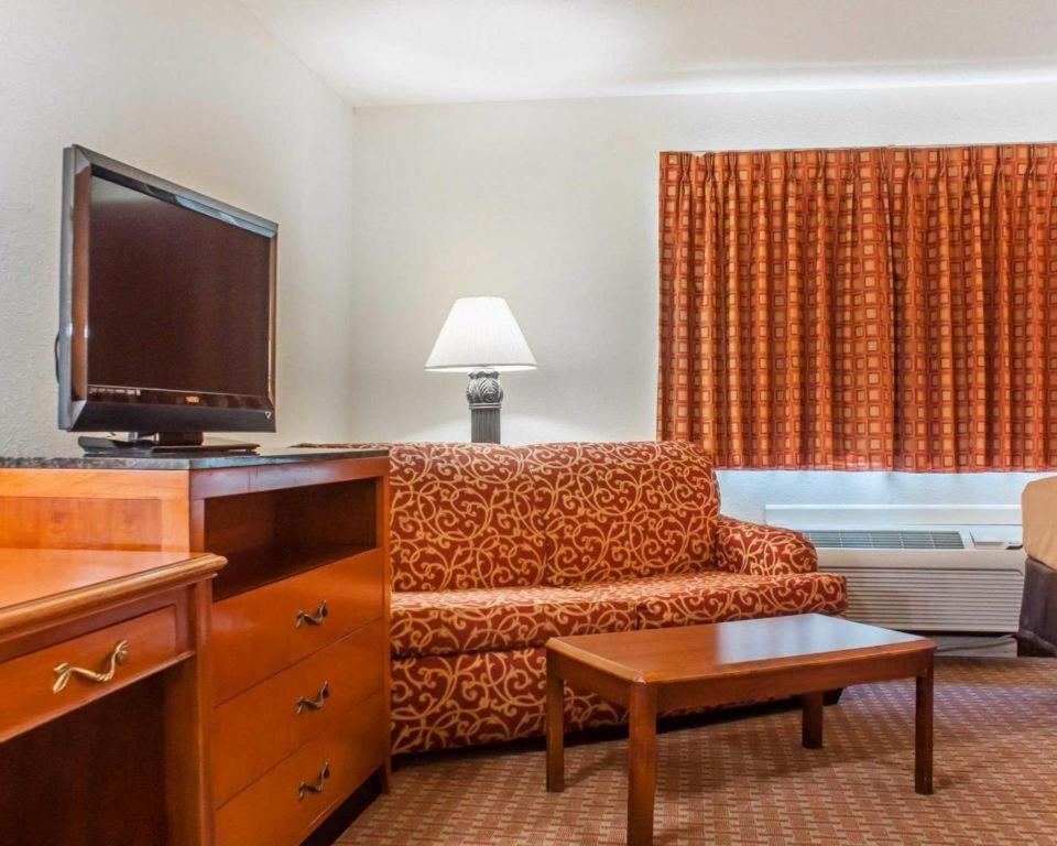 Econo Lodge Cuba I-86 Екстер'єр фото