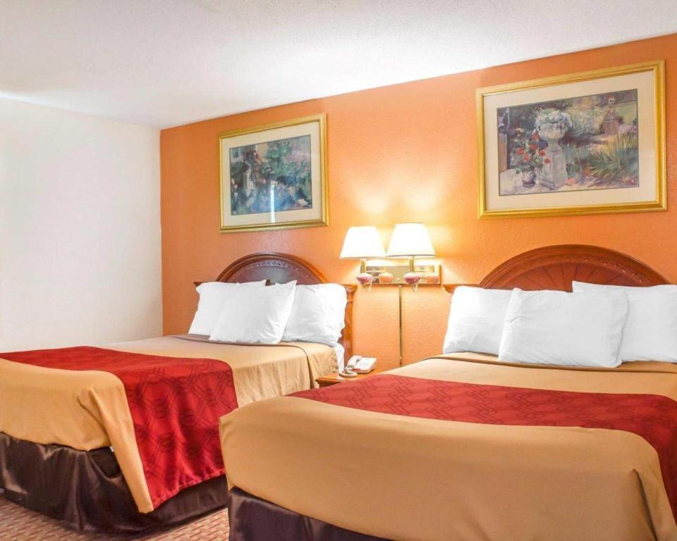 Econo Lodge Cuba I-86 Екстер'єр фото