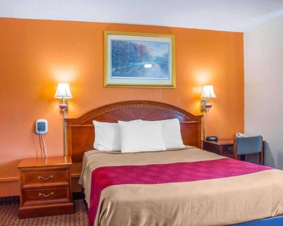 Econo Lodge Cuba I-86 Екстер'єр фото