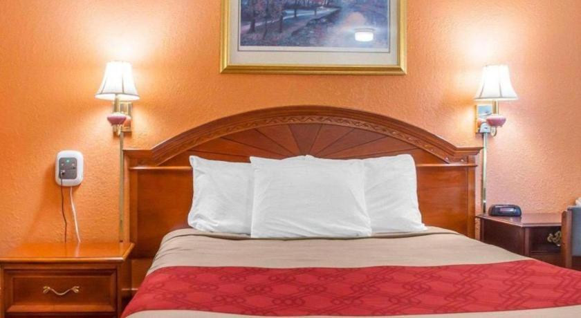 Econo Lodge Cuba I-86 Екстер'єр фото